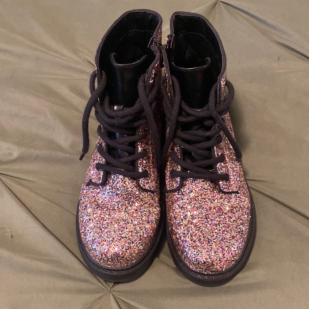 Girls glitter combat boot